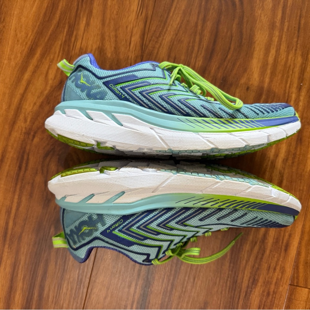 Hoka Clifton 4 Women’s Running Shoe. Size 5. Excellent condition! - Picture 6 of 11